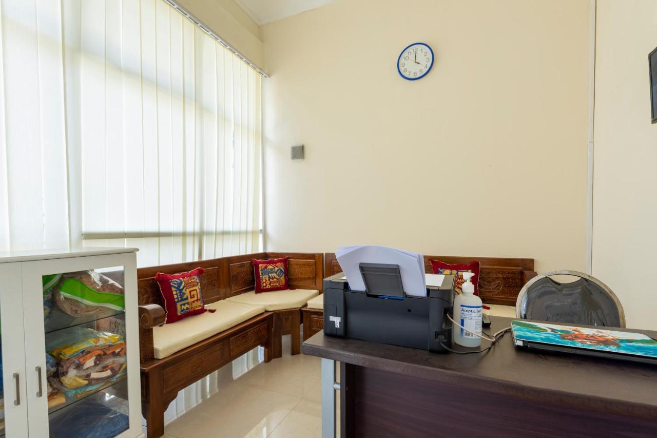 Oyo 3706 Griya Tentrem Syariah Lamongan Exteriör bild